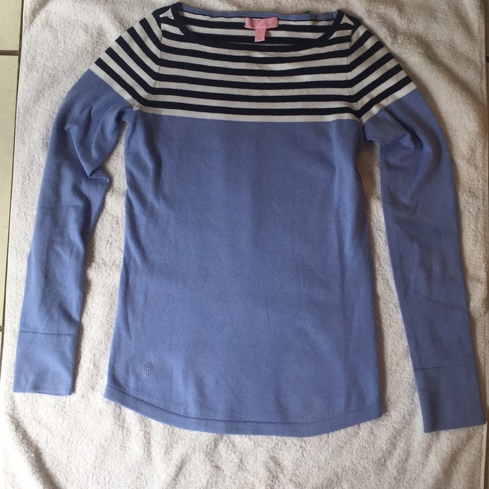 Lilly Pulitzer  NWT  sweater size XS.